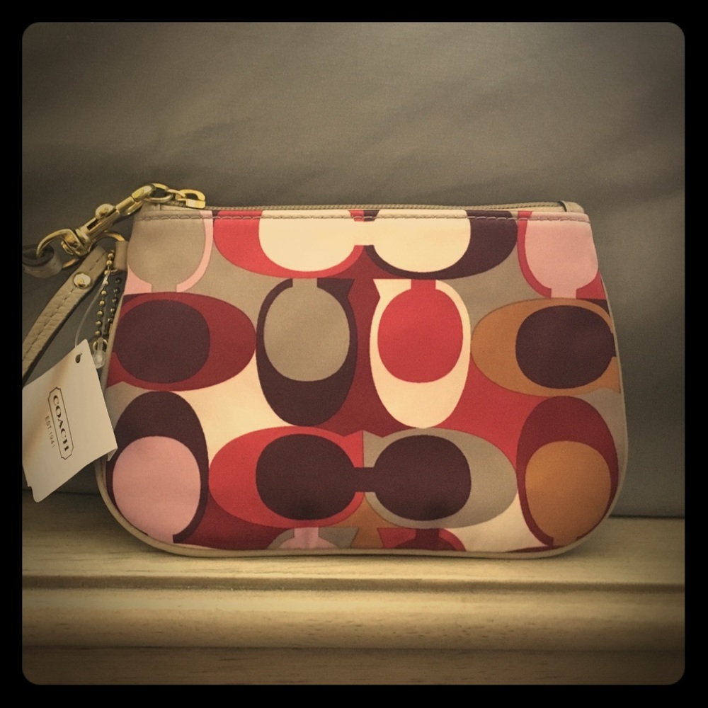 Coach wristlet, brand new, NEVER USED